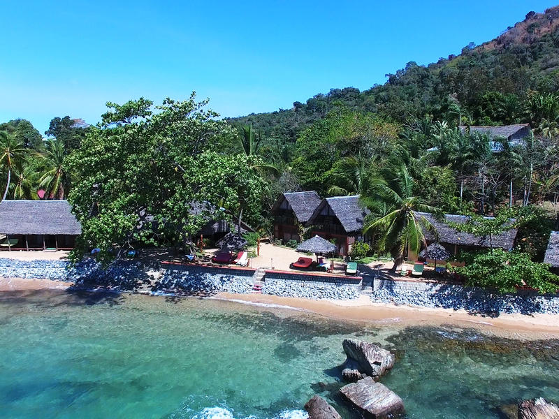 Floraly Komba Hotel