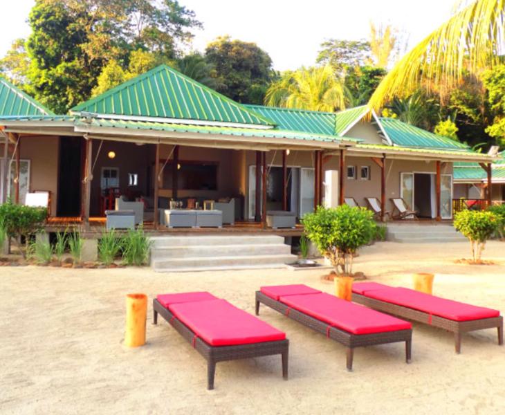 Sakatia Beachfront Villas